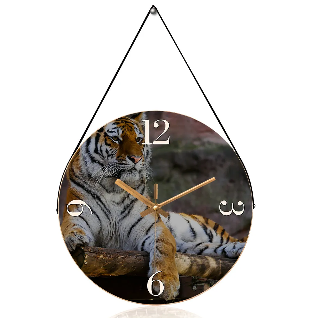Attituded tiger wall clock