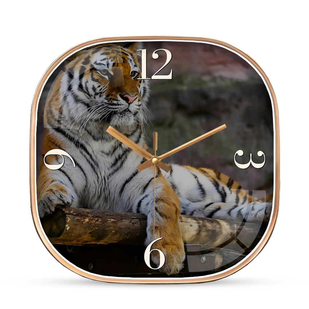 Attituded tiger wall clock