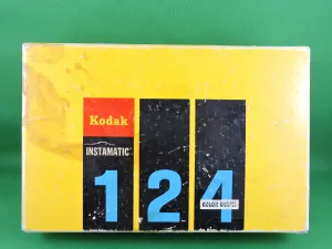 Cameras - Kodak Instamatic 124 Color Outfit - No. A124R